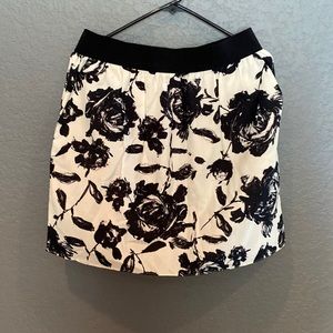 Loft mini skirt size 6
